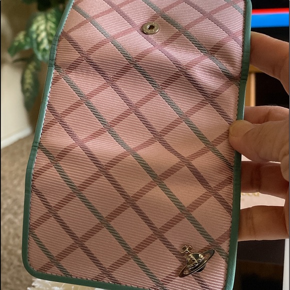 COPY - VIVIENNE WESTWOOD KEY CASE HOLDER - Picture 5 of 11